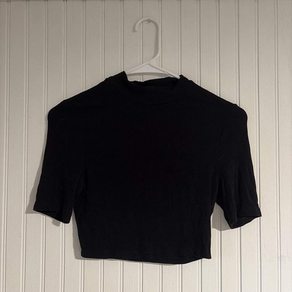 Black Short Sleeve Ribbed Crop Top